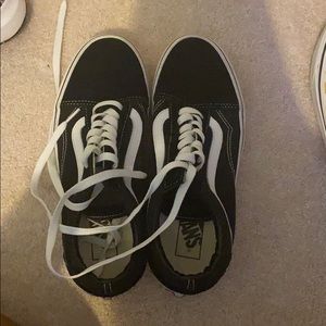 BLACK OLD SKOOL VANS